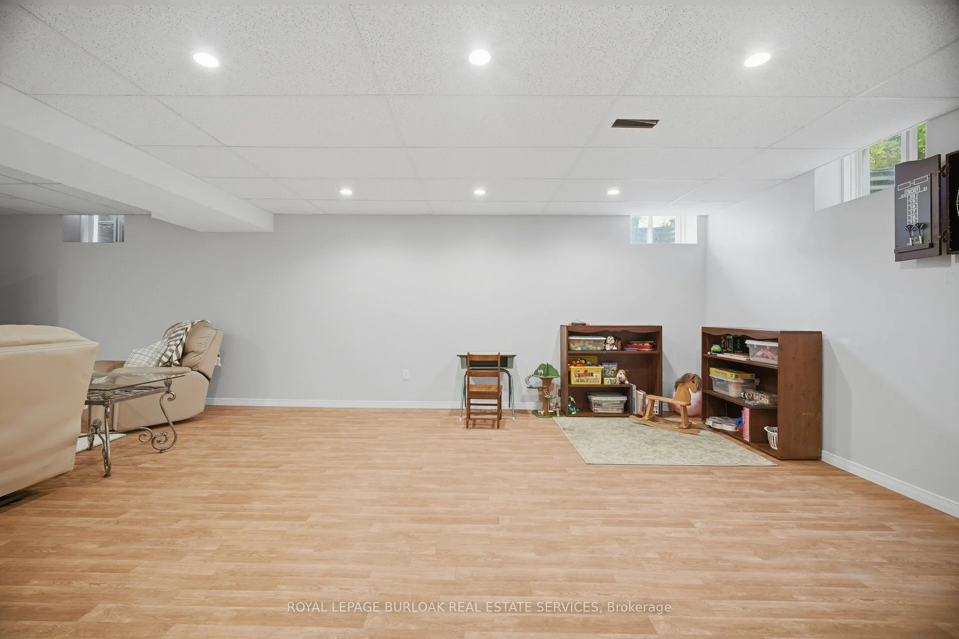 84 Meadowbank Drive