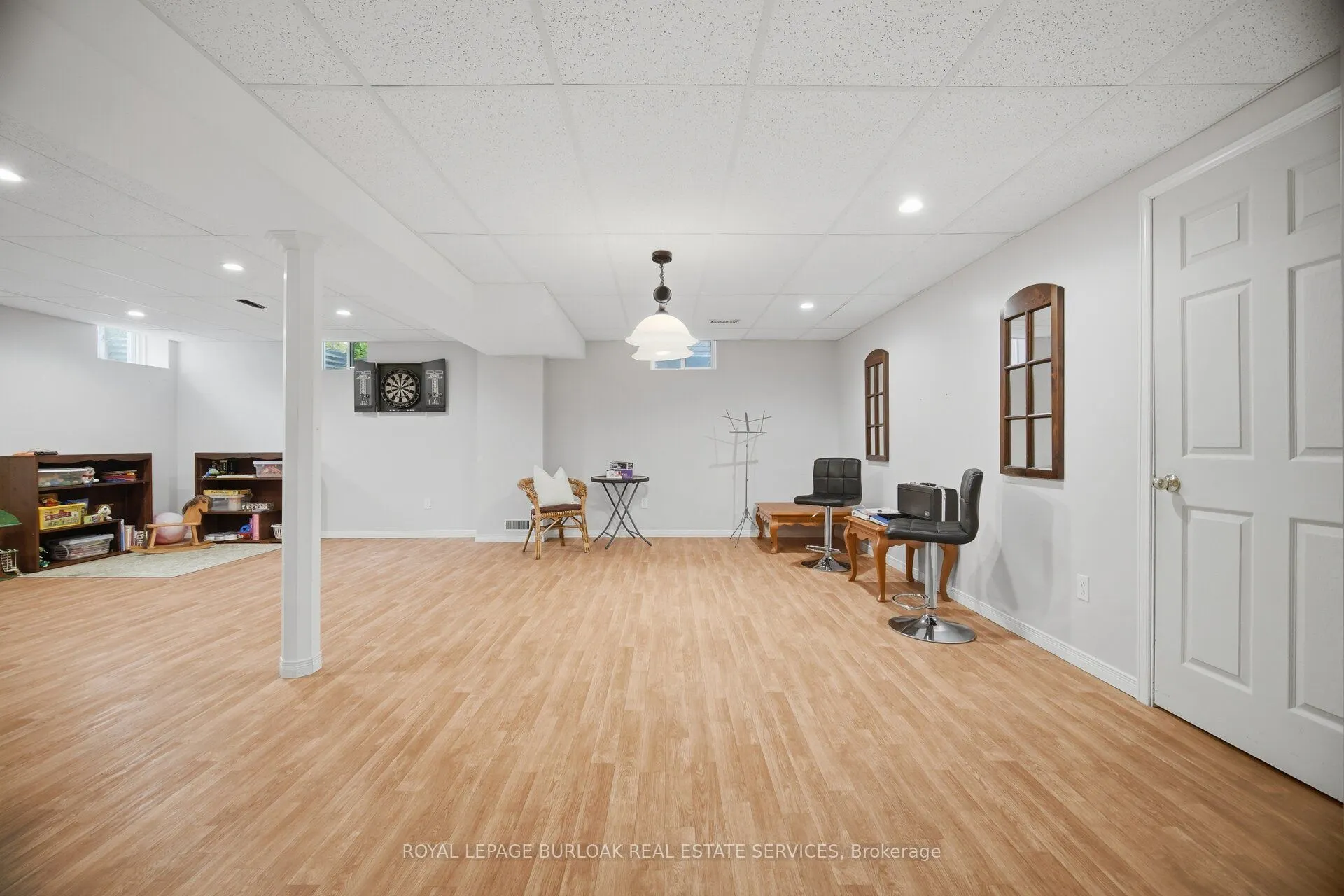 84 Meadowbank Drive