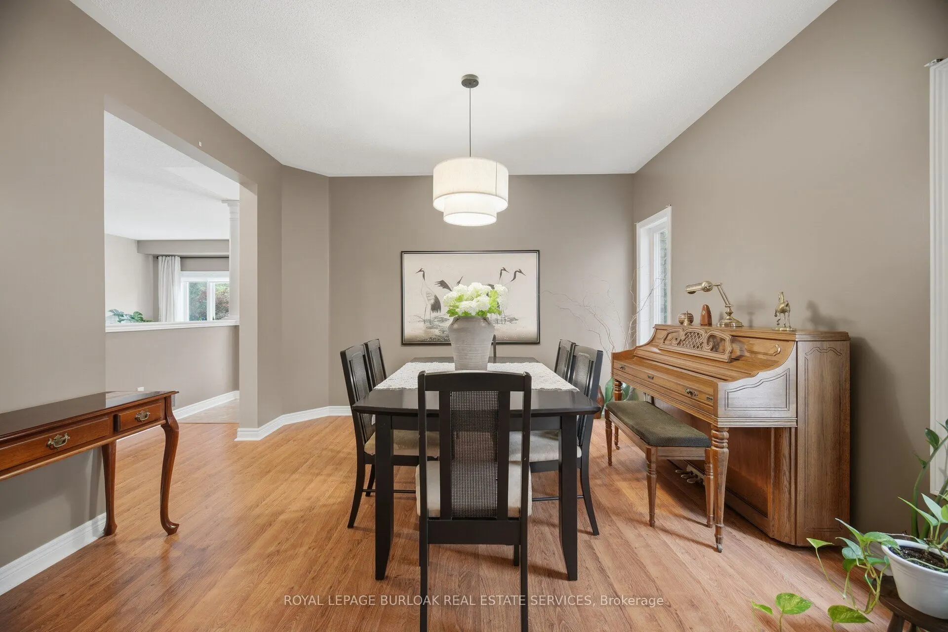 84 Meadowbank Drive