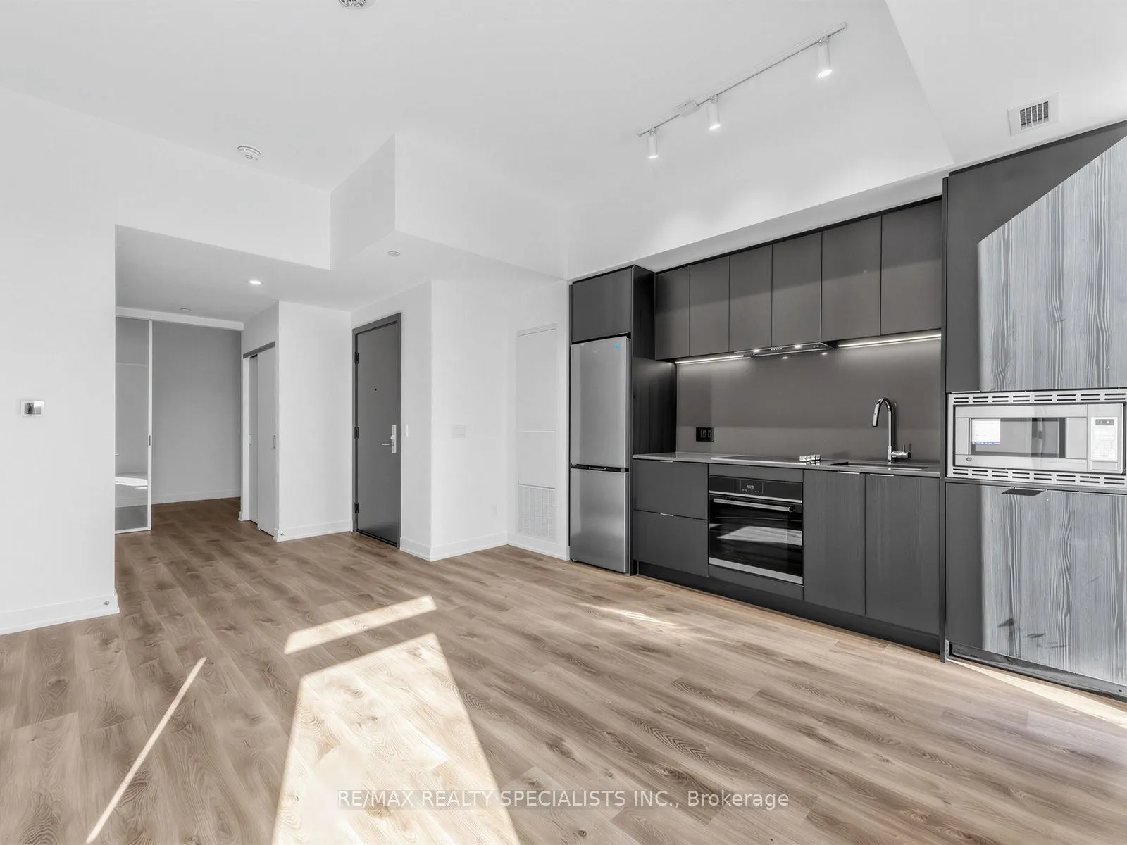 91 John Street #710