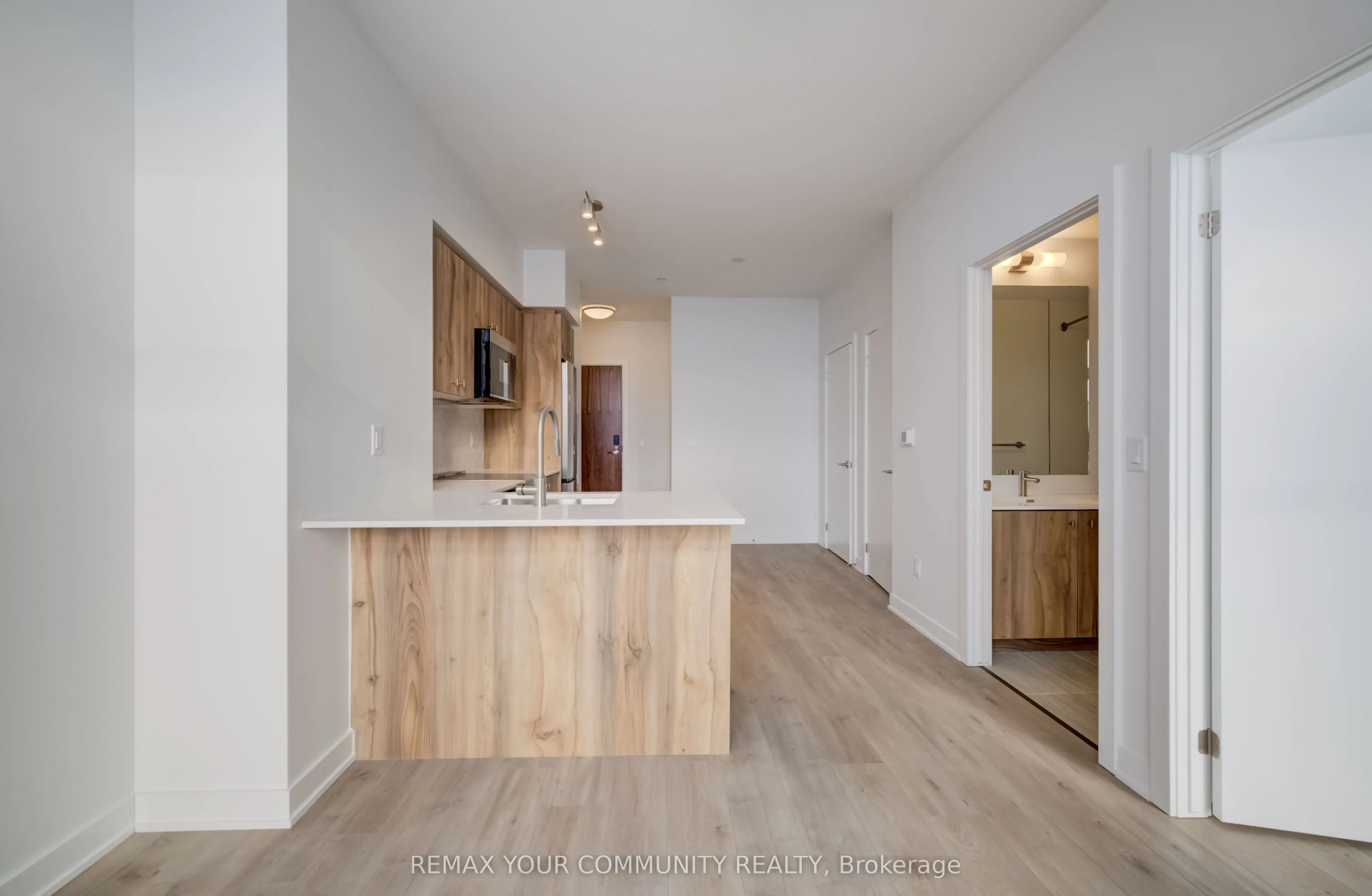 25 Wellington Street #3404