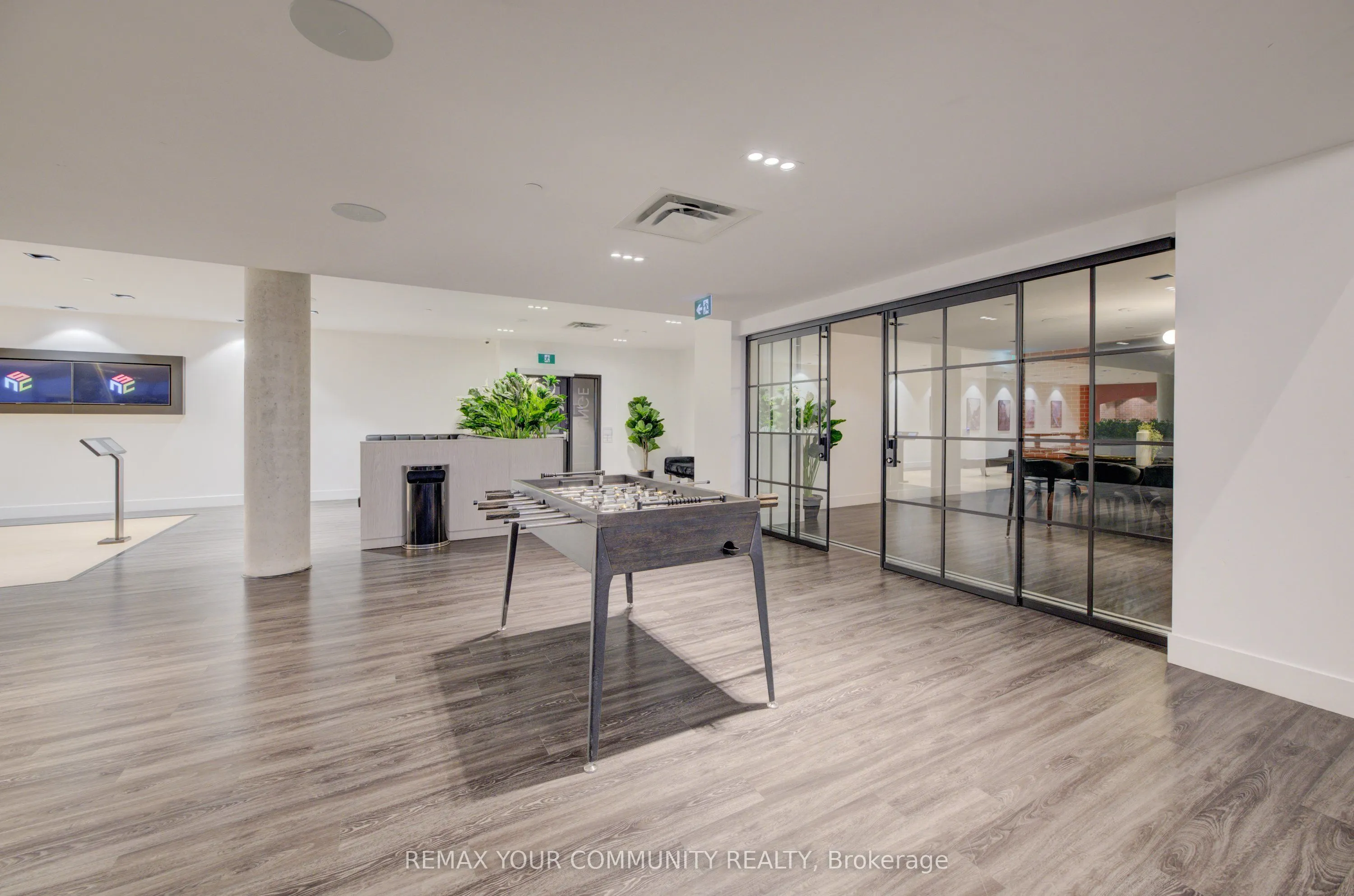 25 Wellington Street #3404