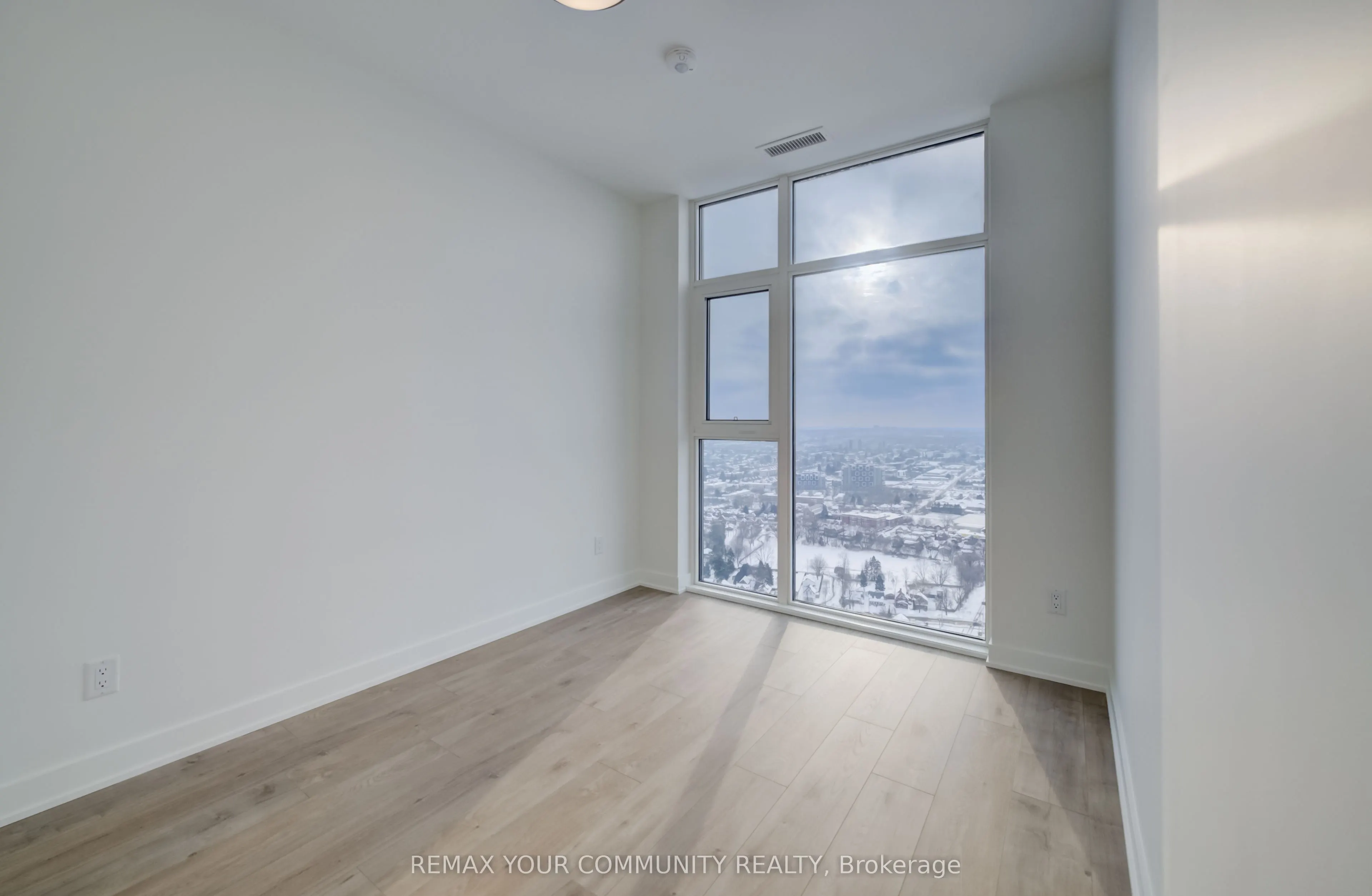 25 Wellington Street #3404