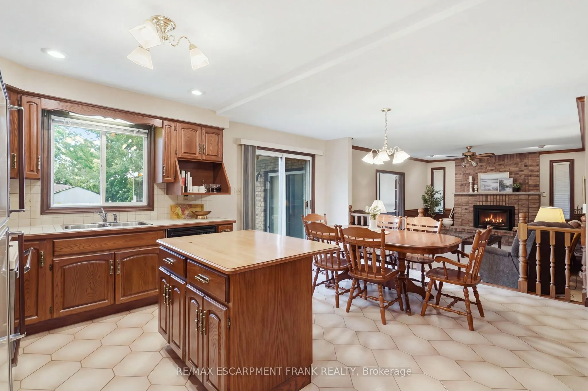 4 Nellida Crescent