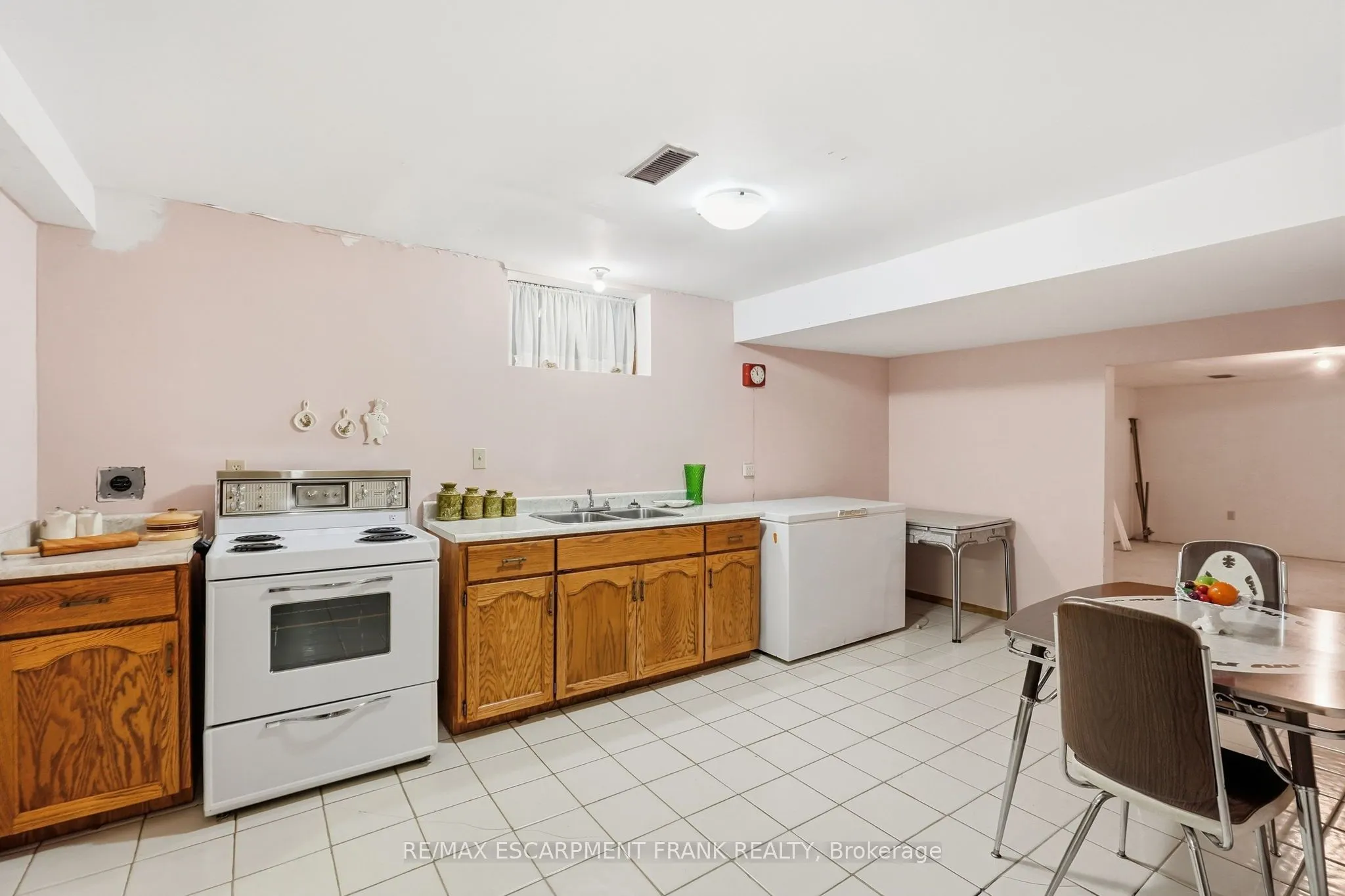 4 Nellida Crescent