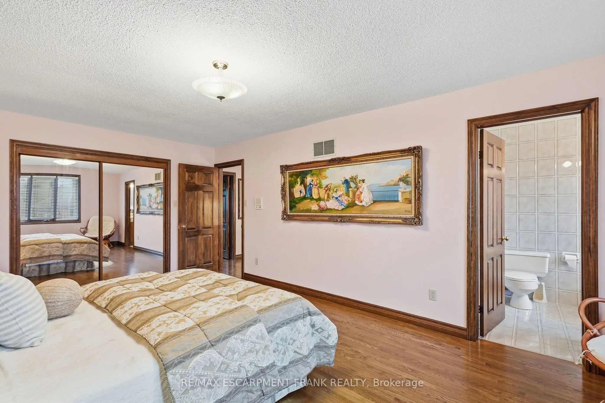 4 Nellida Crescent