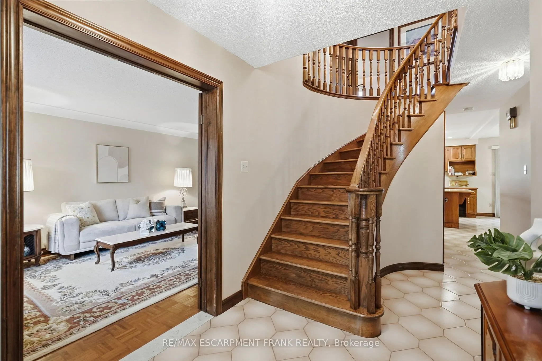4 Nellida Crescent