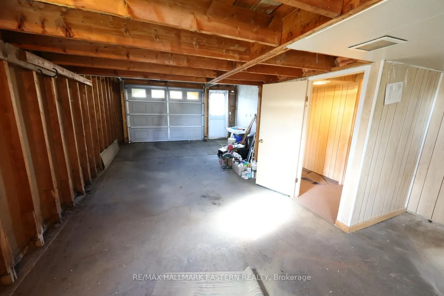 161 River Street E