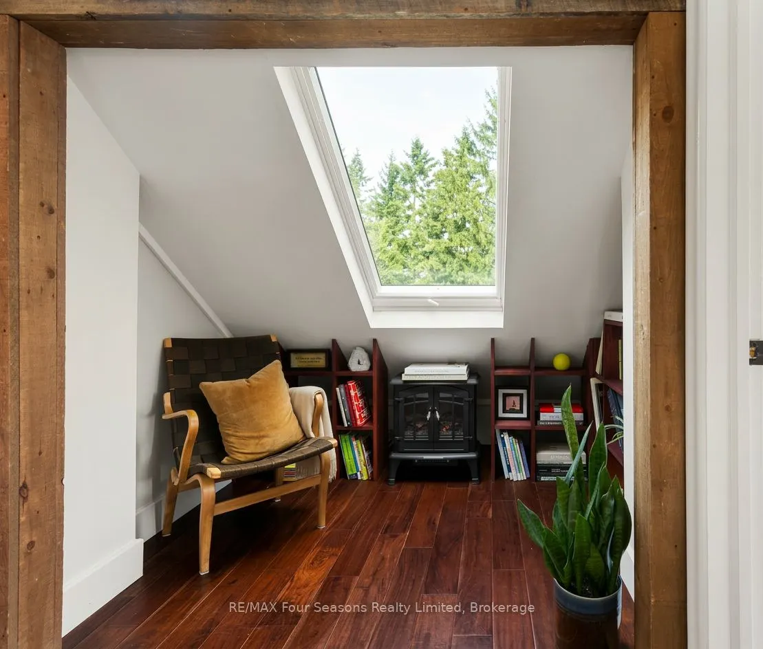 50 Amaranth Street W