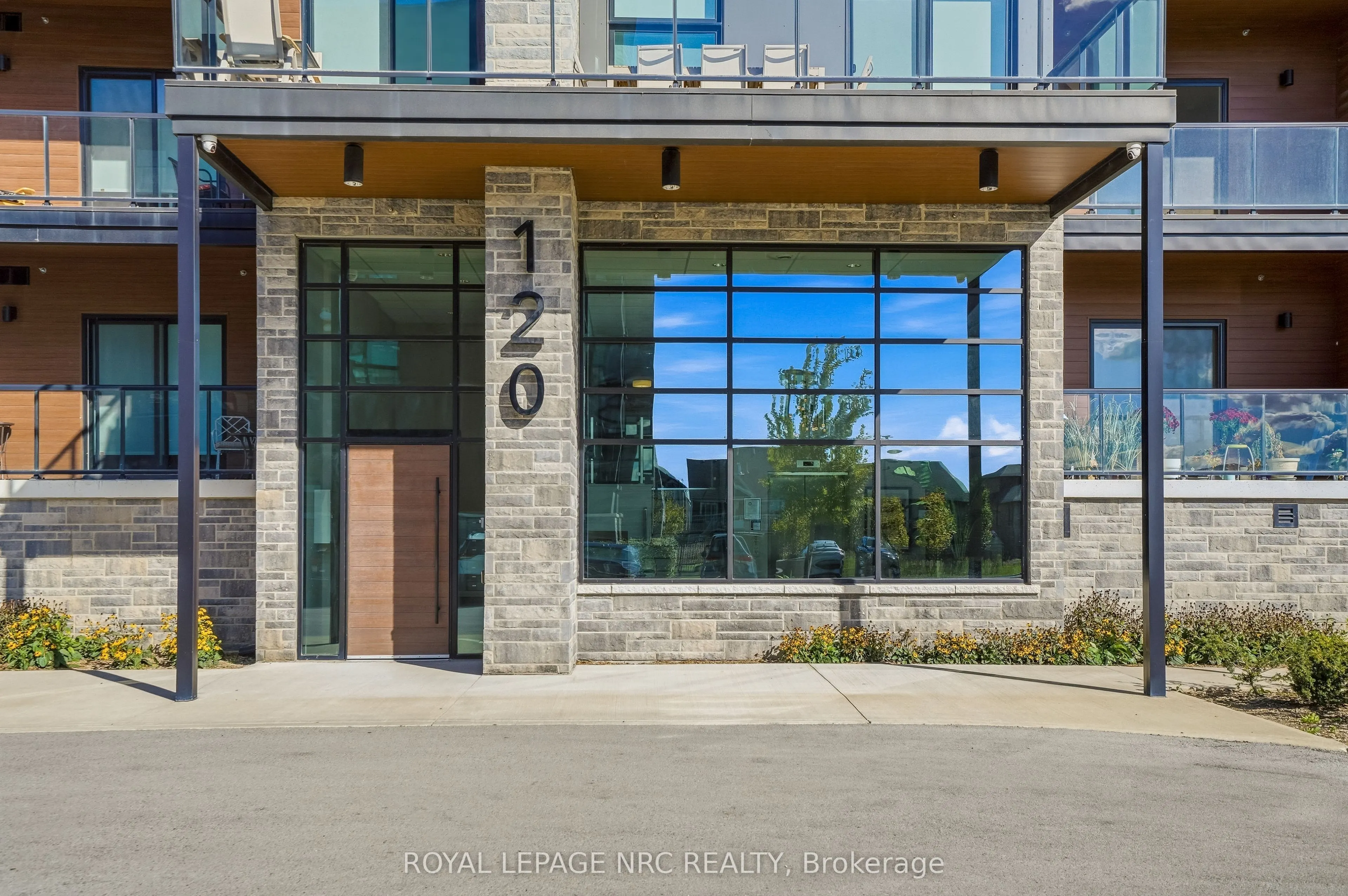 120 Summersides Boulevard #109
