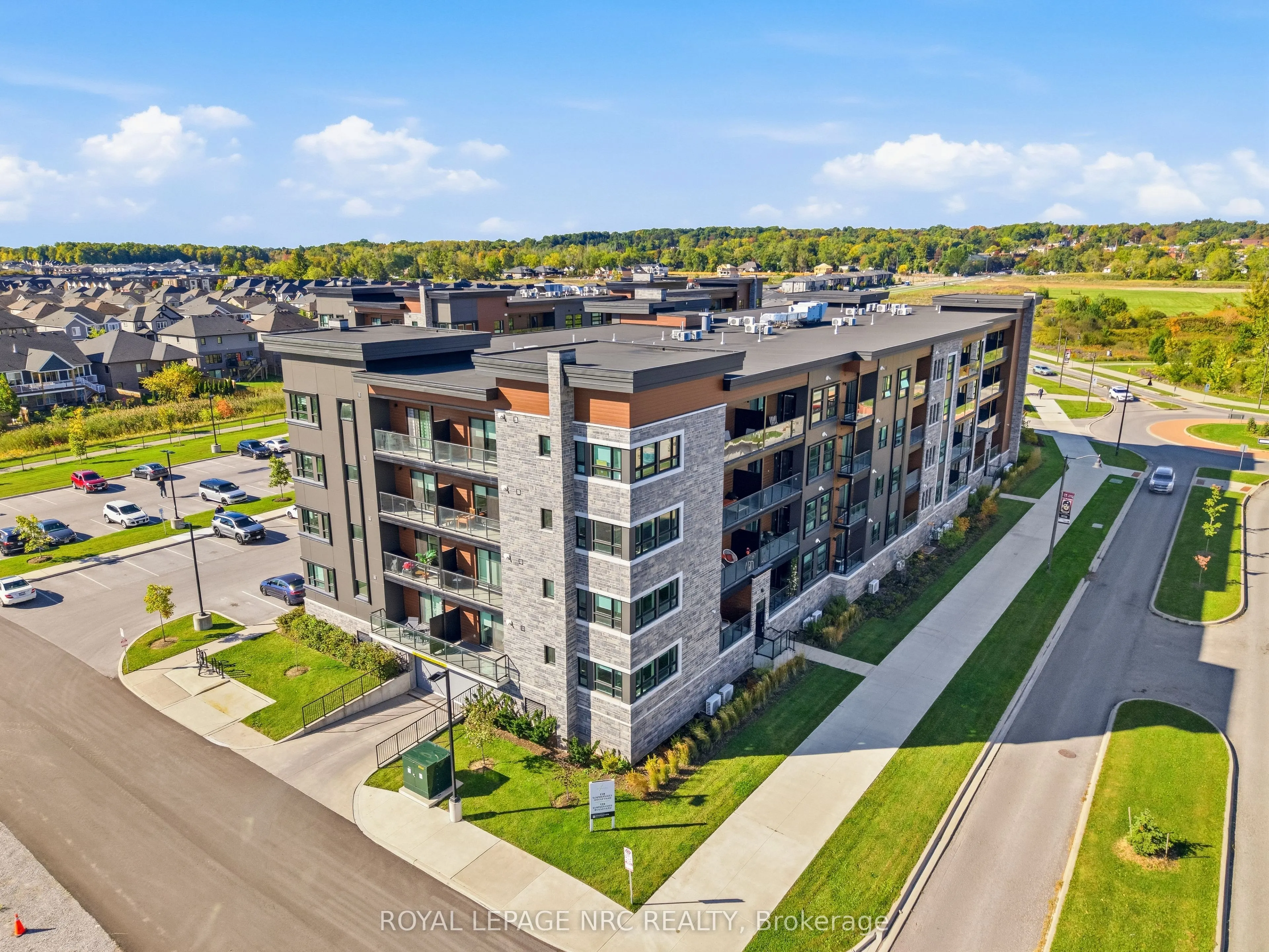 120 Summersides Boulevard #109