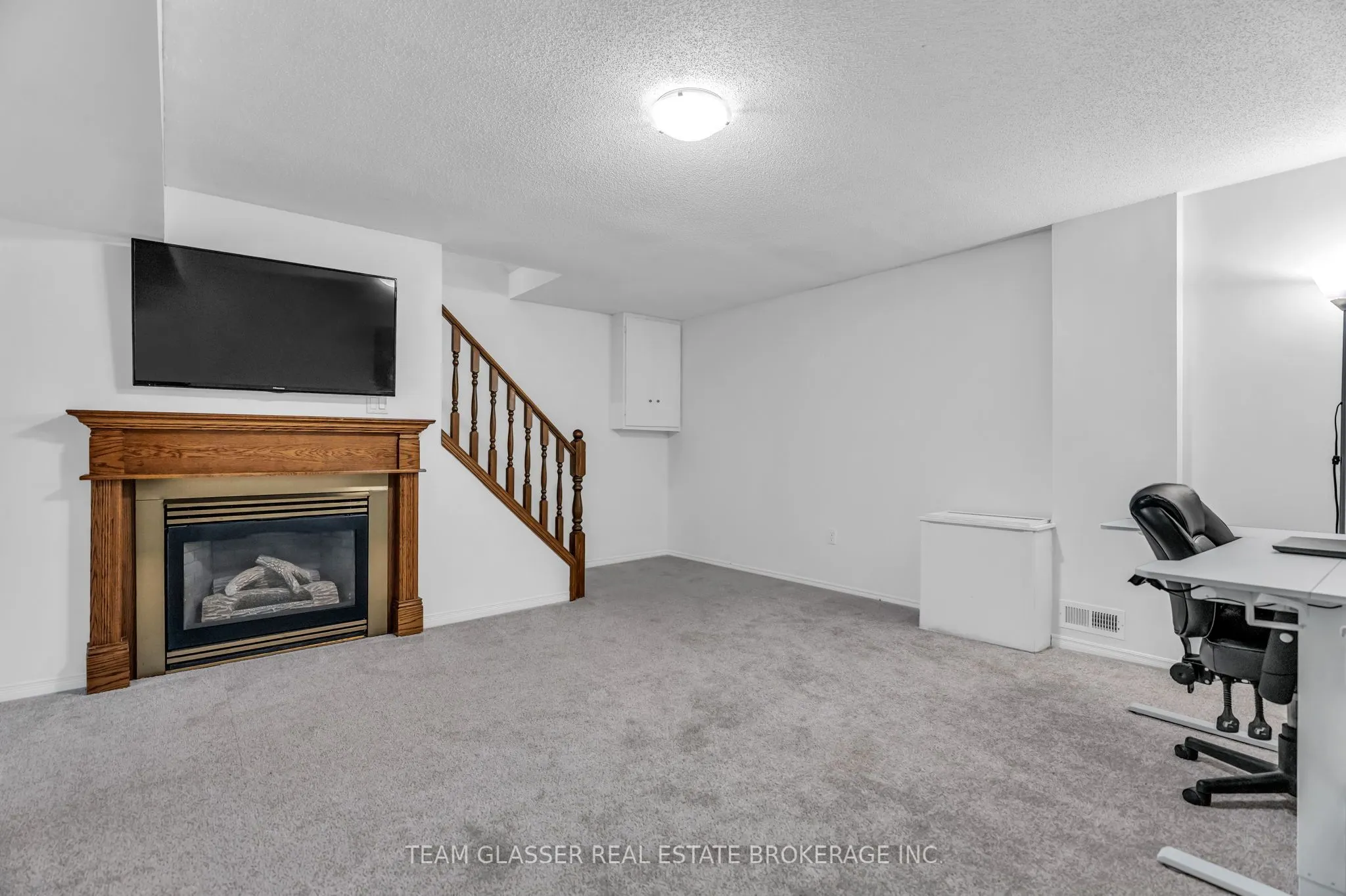26 DAYBREAK Drive