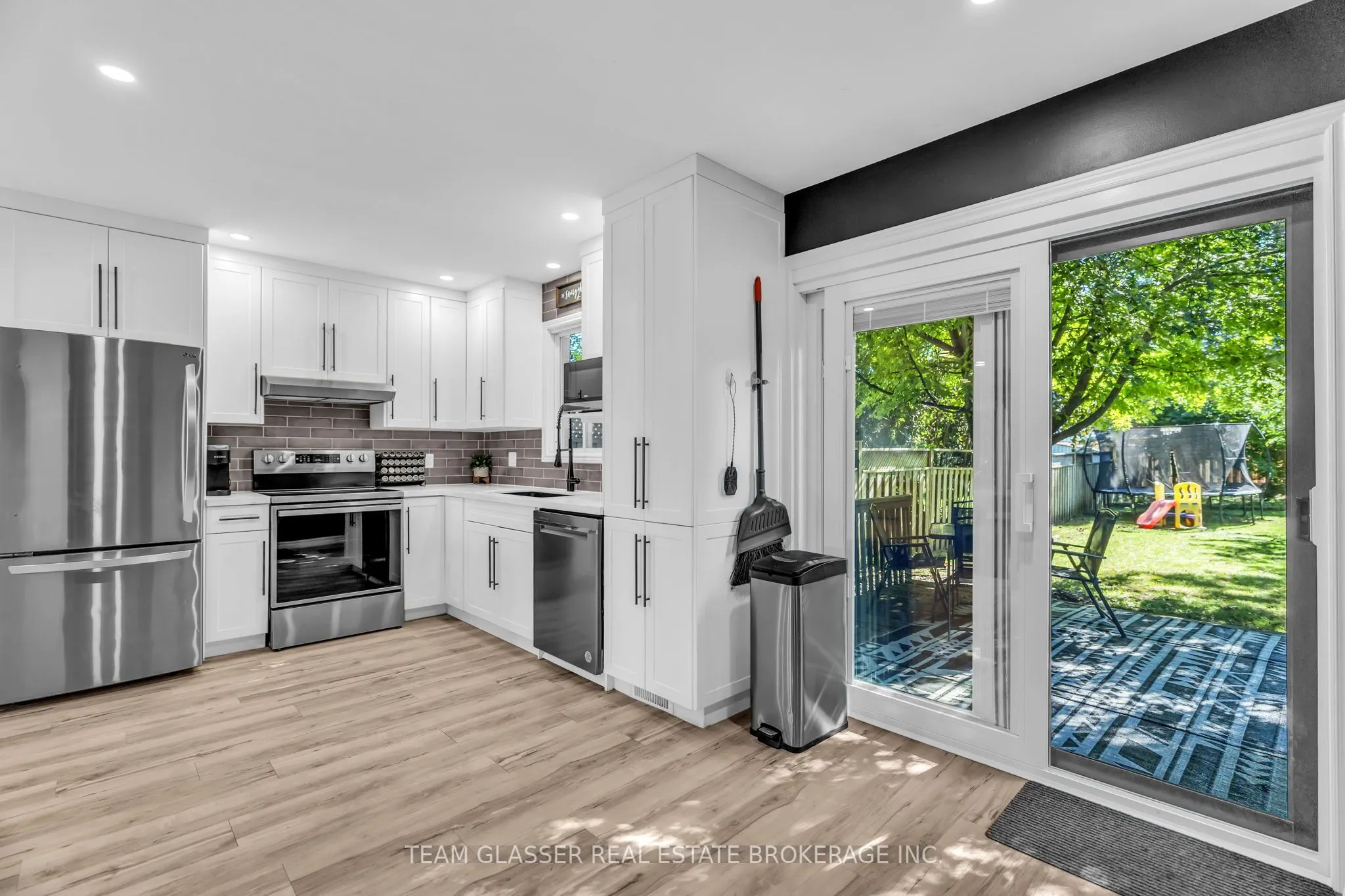 26 DAYBREAK Drive