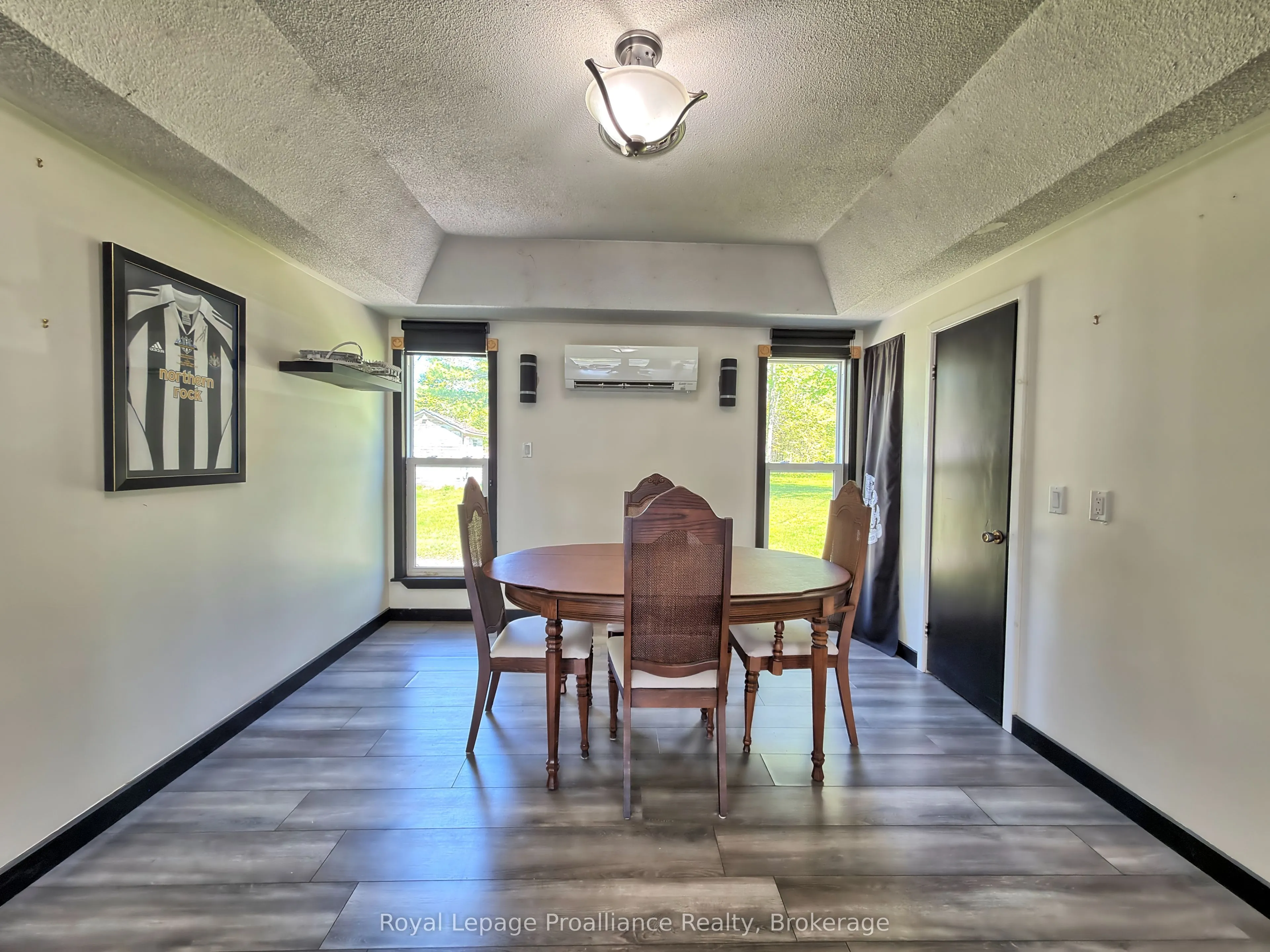 562 Cordova Road