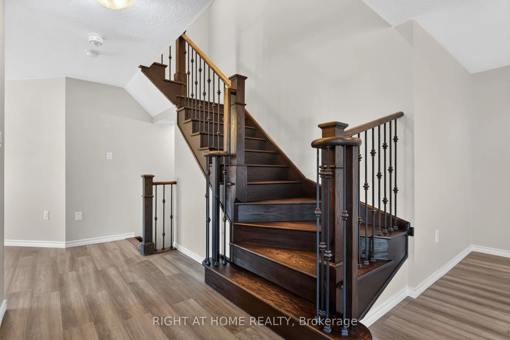 8460 Sweet Chestnut Drive