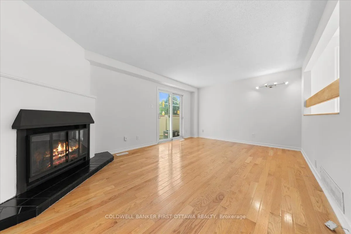 2F CASTLEBROOK Lane #12