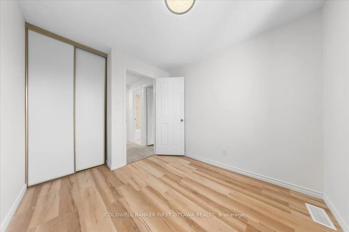 2F CASTLEBROOK Lane #12