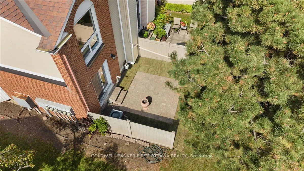 2F CASTLEBROOK Lane #12