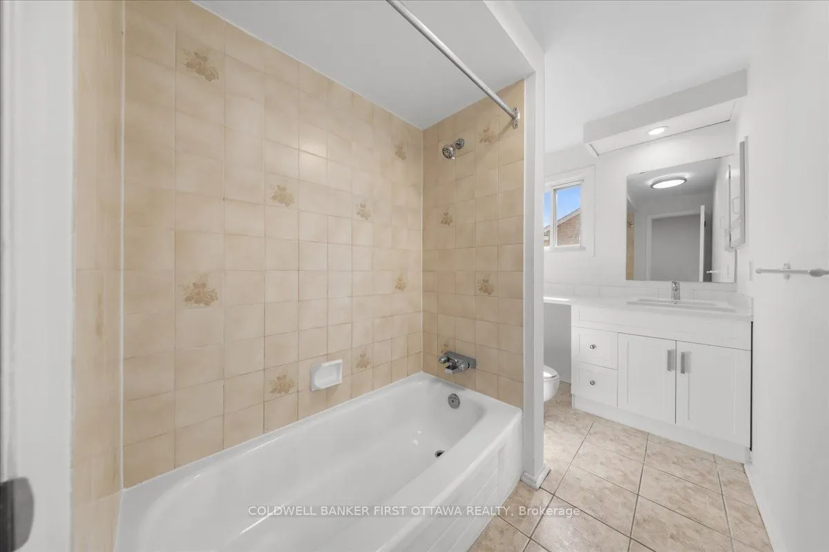 2F CASTLEBROOK Lane #12