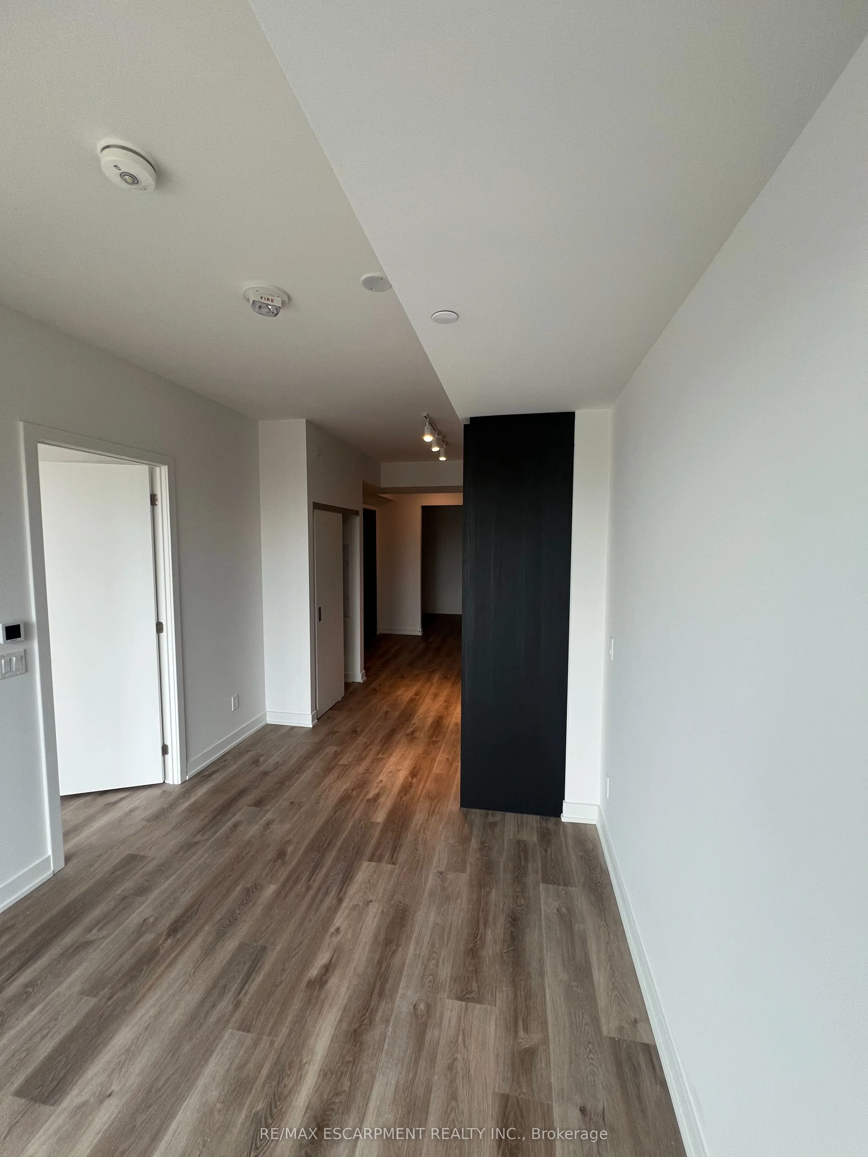 101 JOHN Street N #416