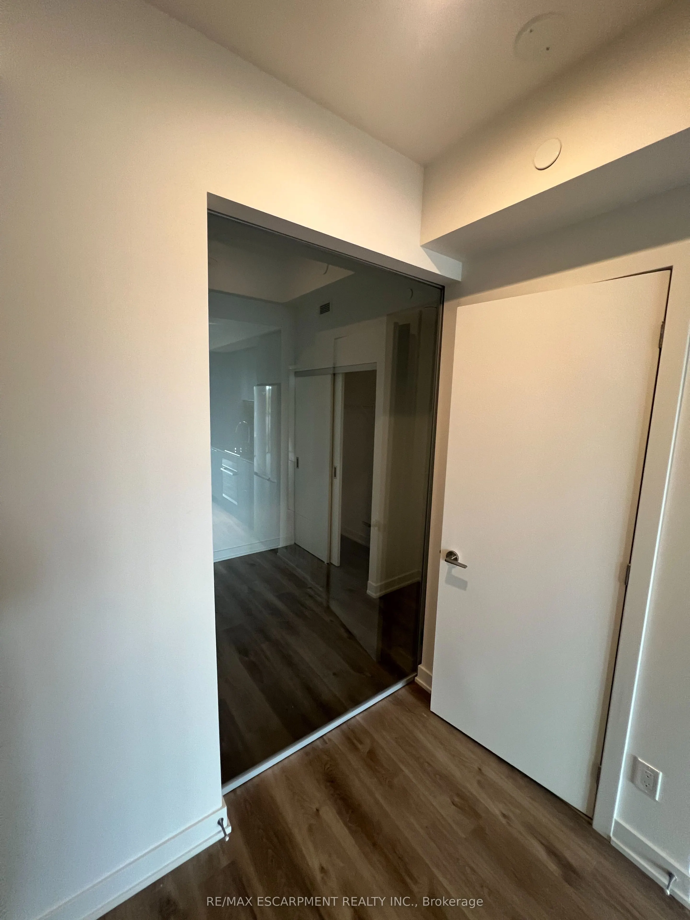101 JOHN Street N #416