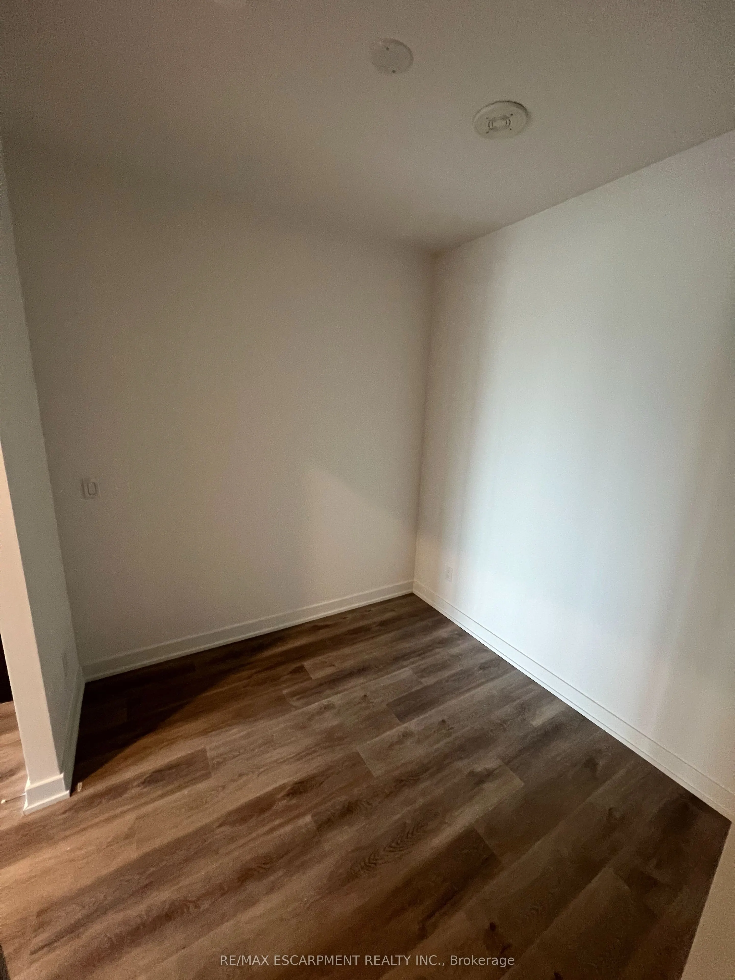 101 JOHN Street N #416
