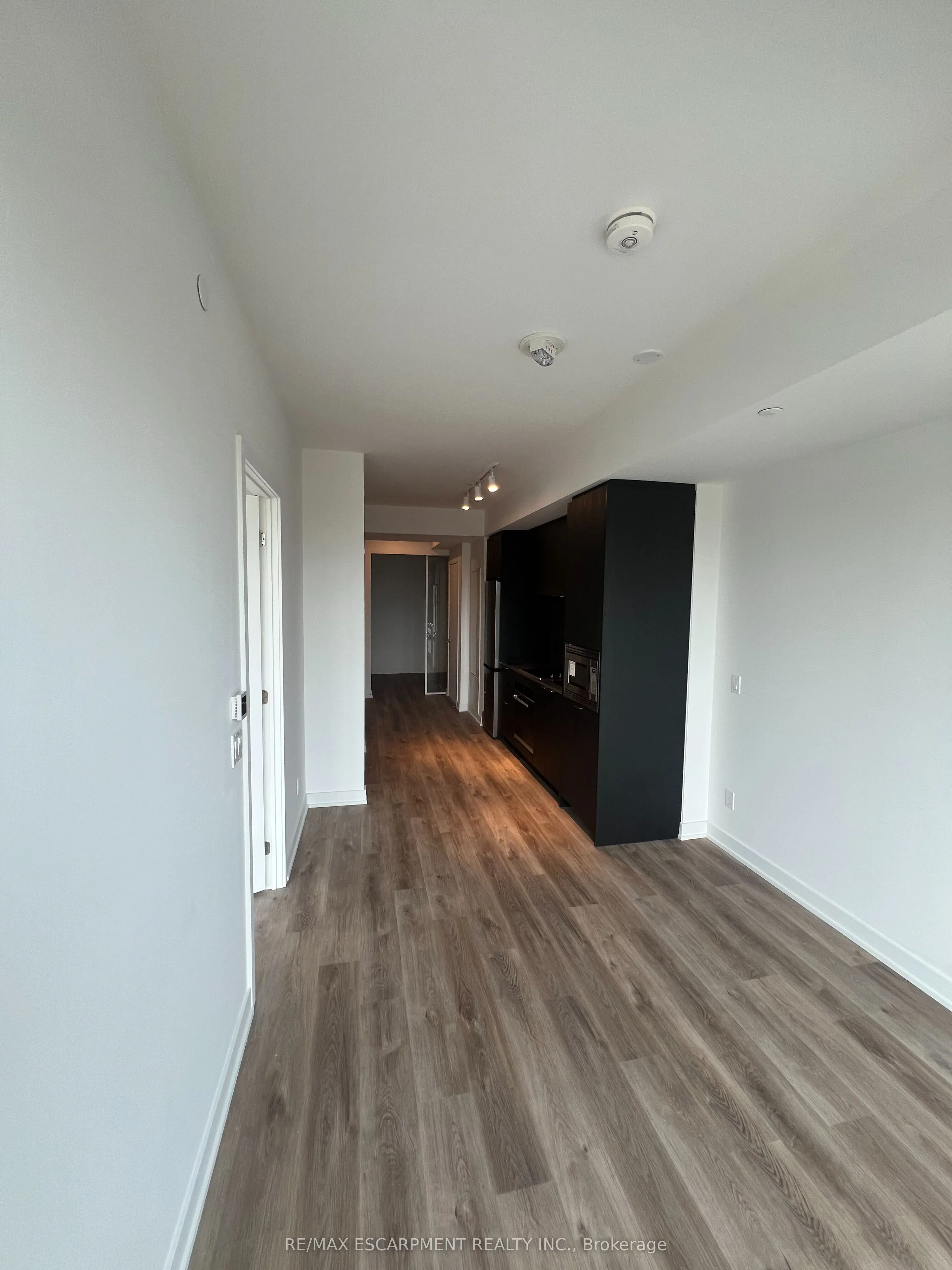 101 JOHN Street N #416