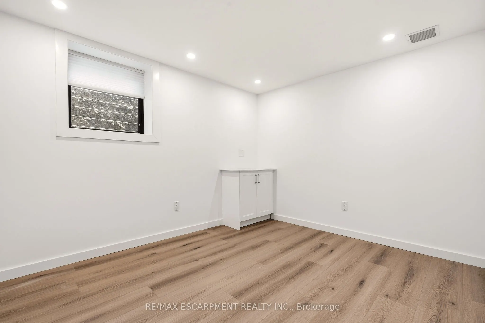 326 WILSON Street E #N. SUITE