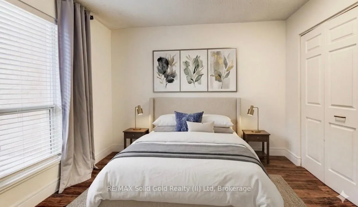 1414 King Street E #101