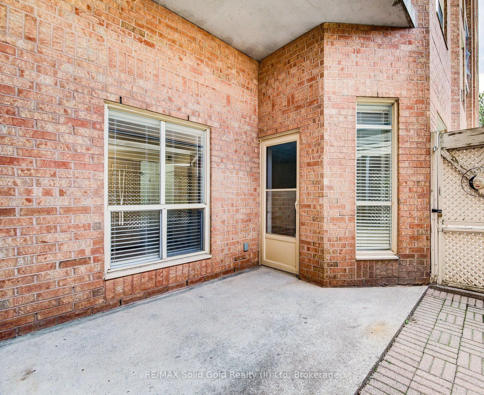 1414 King Street E #101