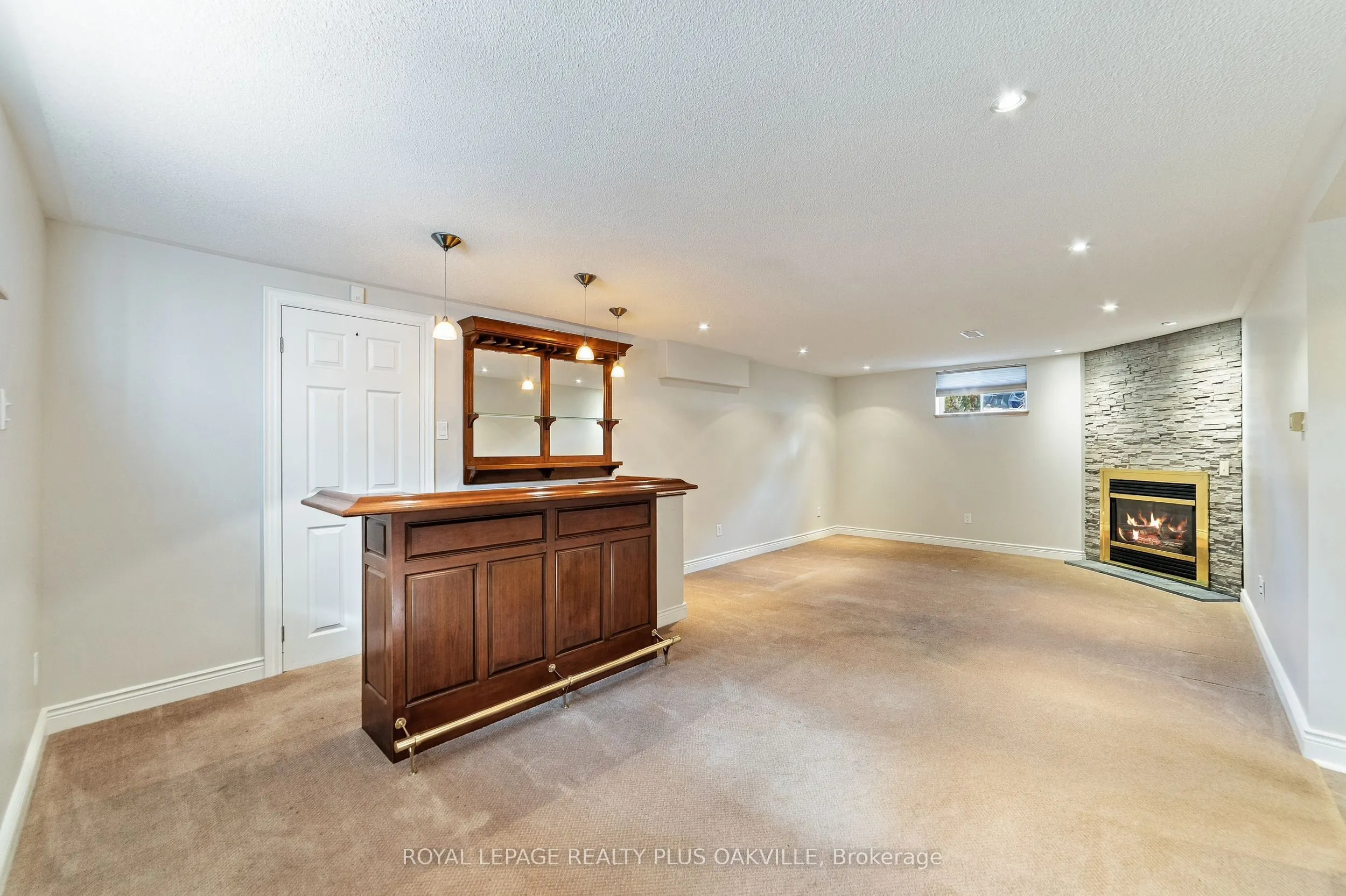 19 Endfield Avenue