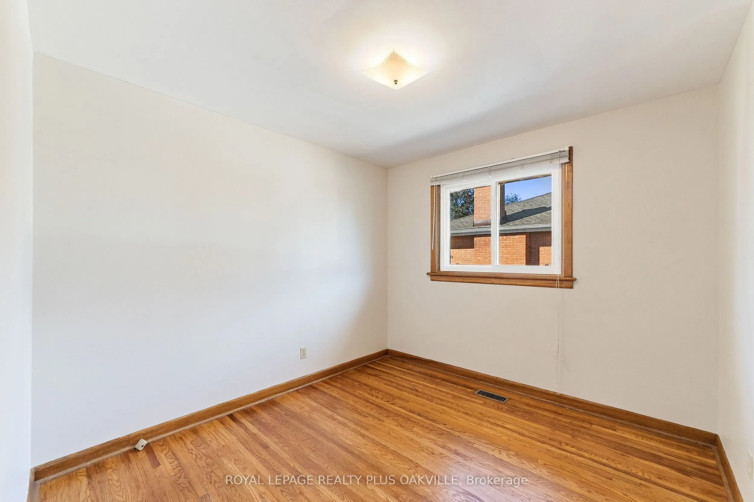 19 Endfield Avenue