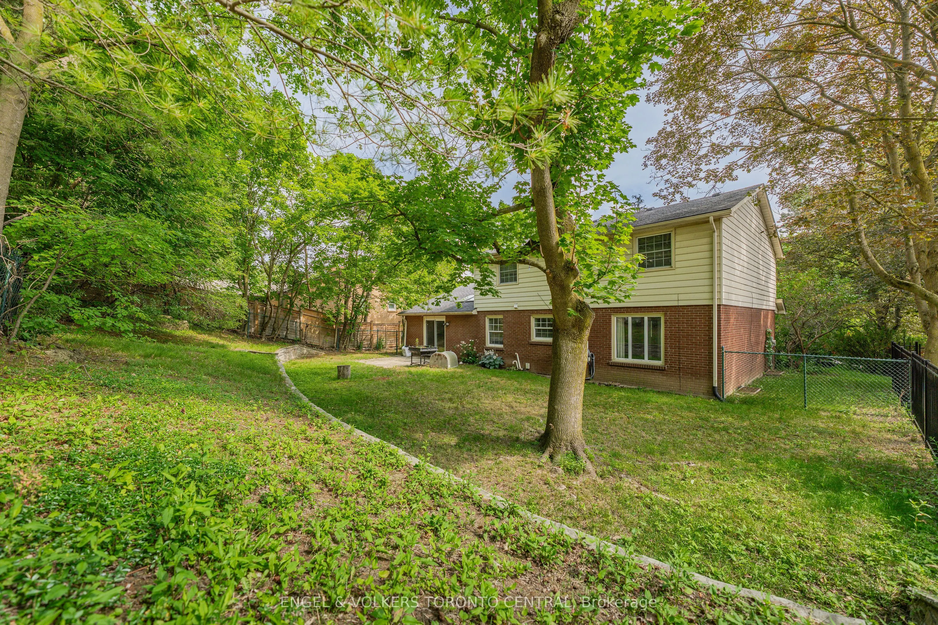 256 Shakespeare Drive