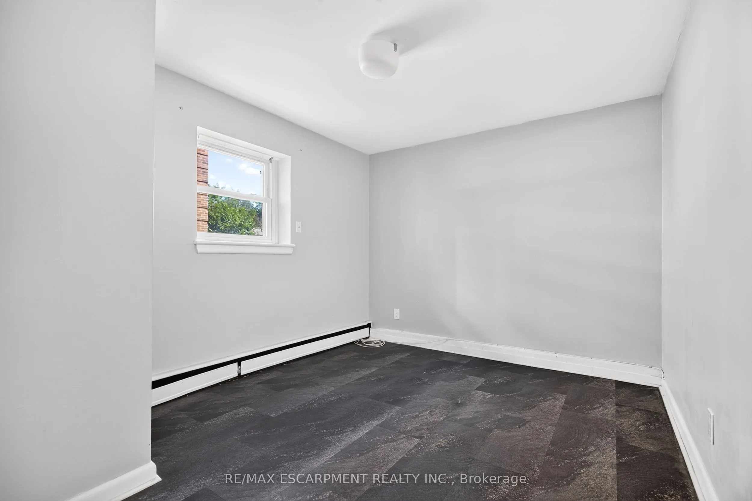 3 Applewood Avenue #1