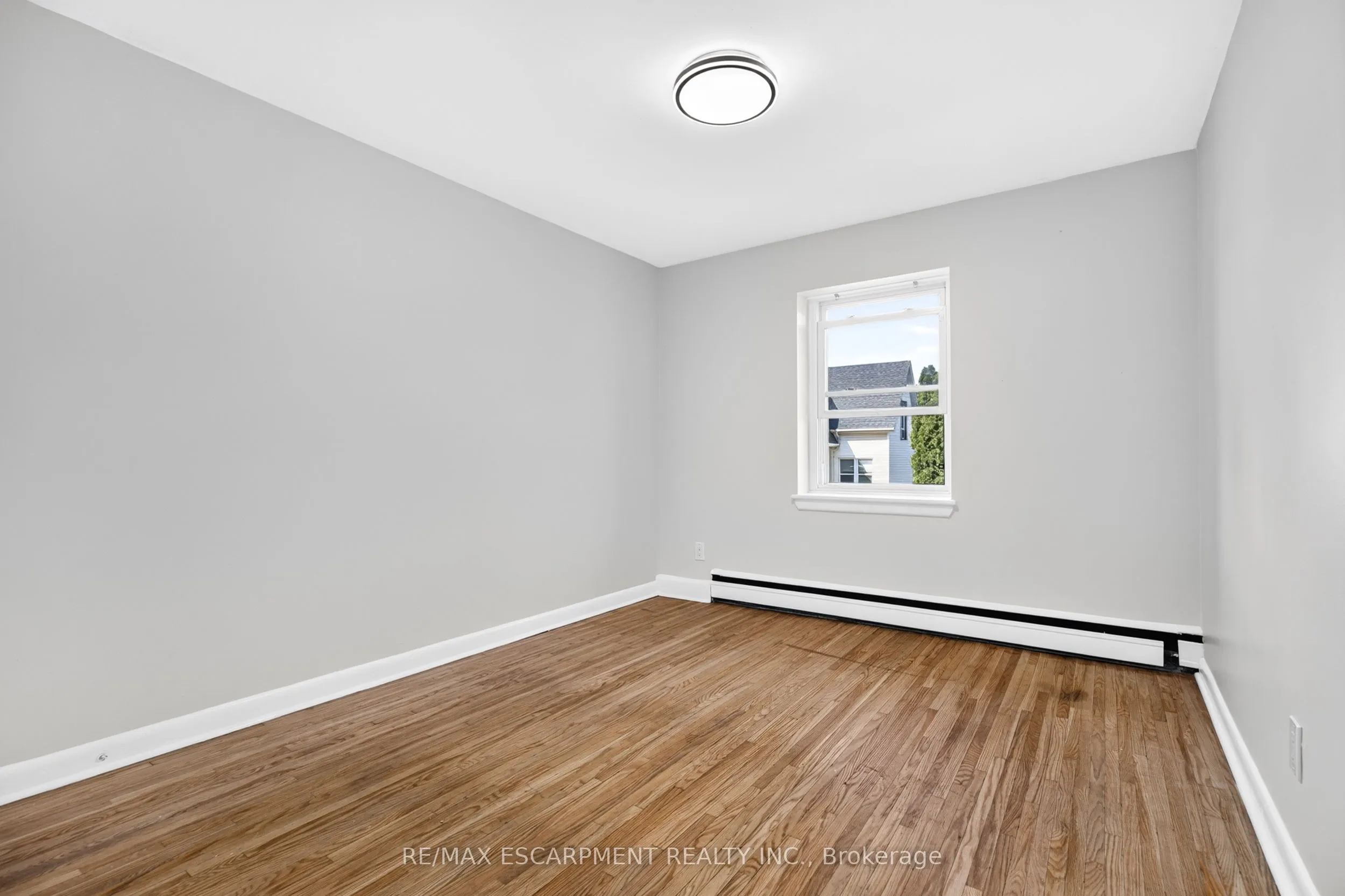 3 Applewood Avenue #3