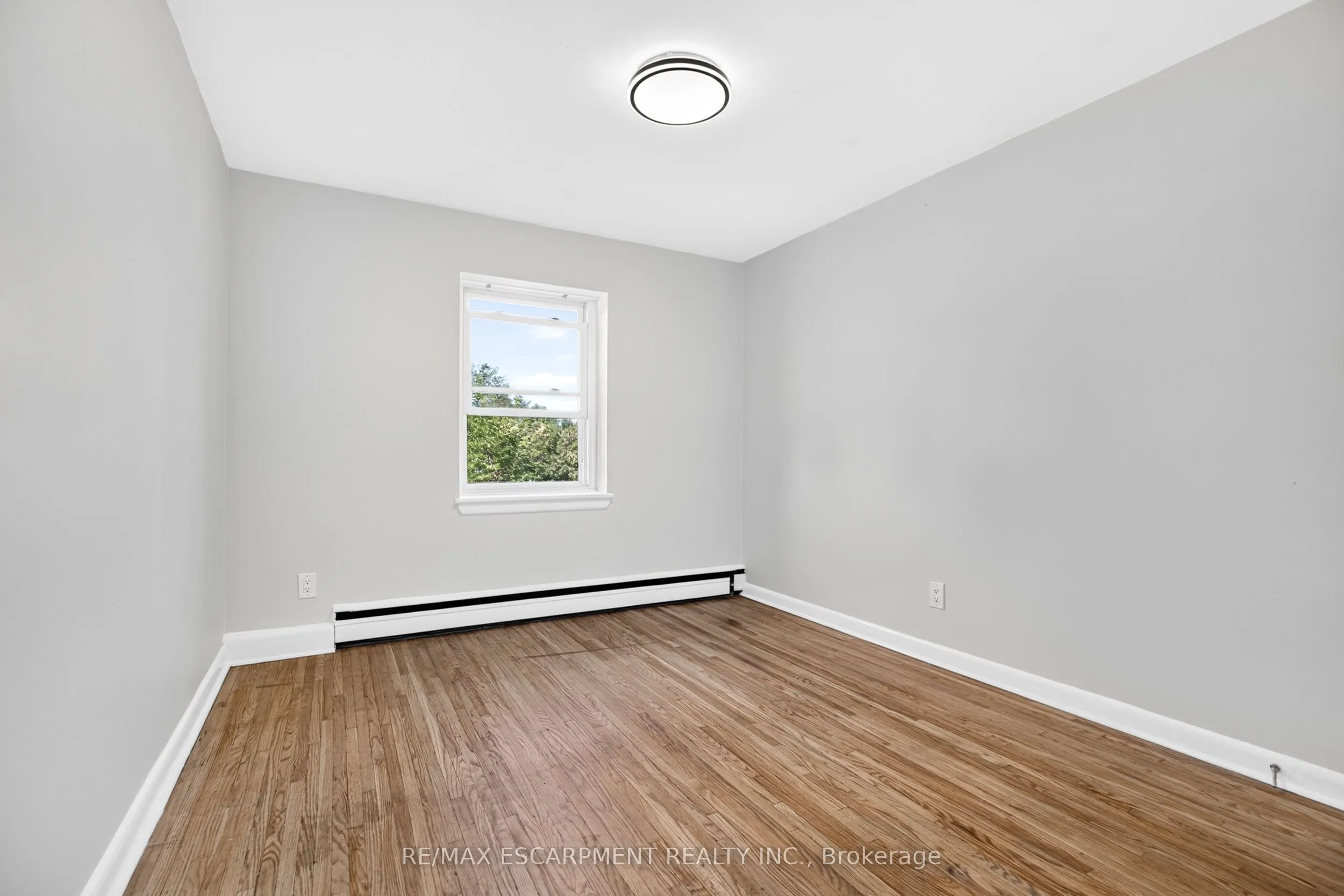 3 Applewood Avenue #3