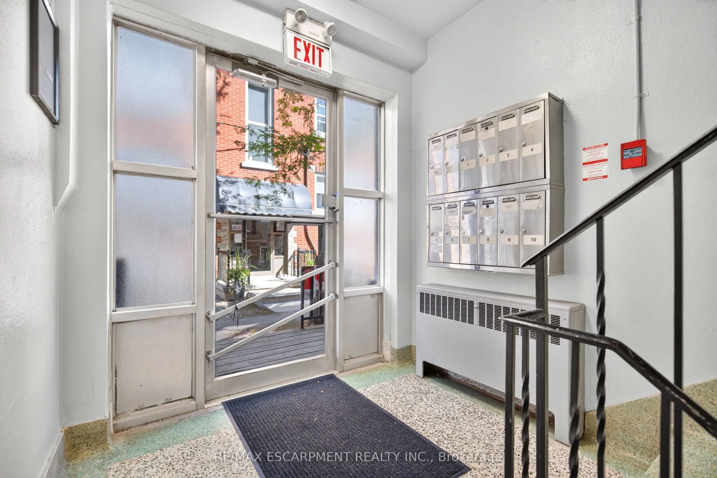 3 Applewood Avenue #3