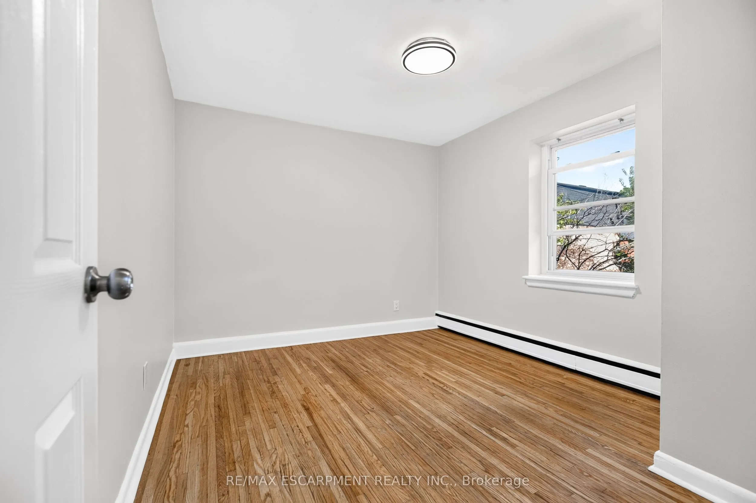 3 Applewood Avenue #3