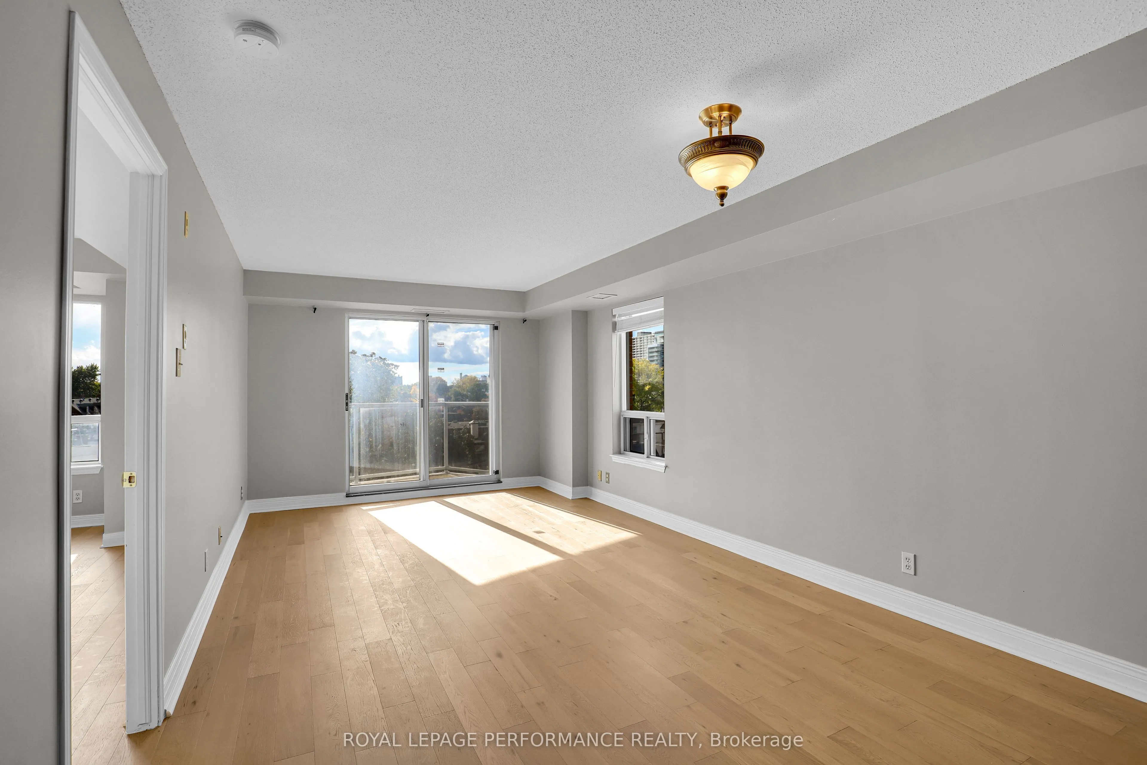 429 SOMERSET Street W #712