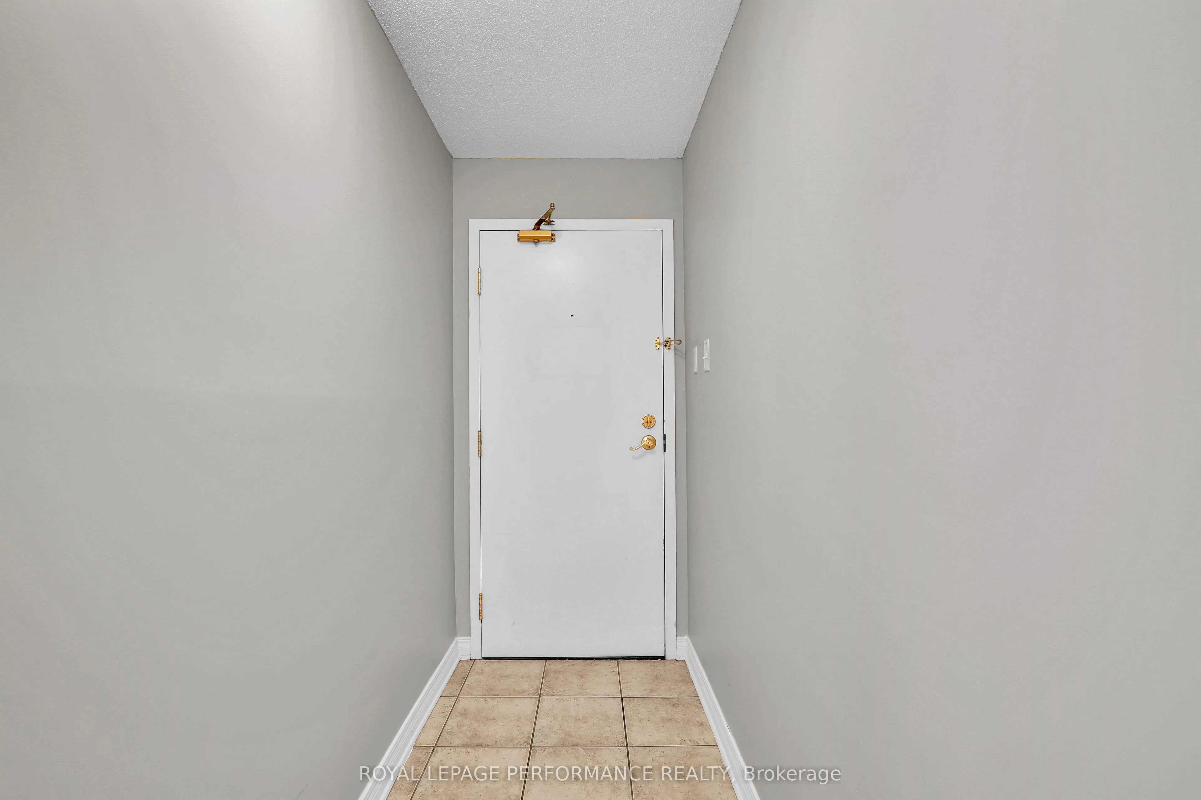 429 SOMERSET Street W #712