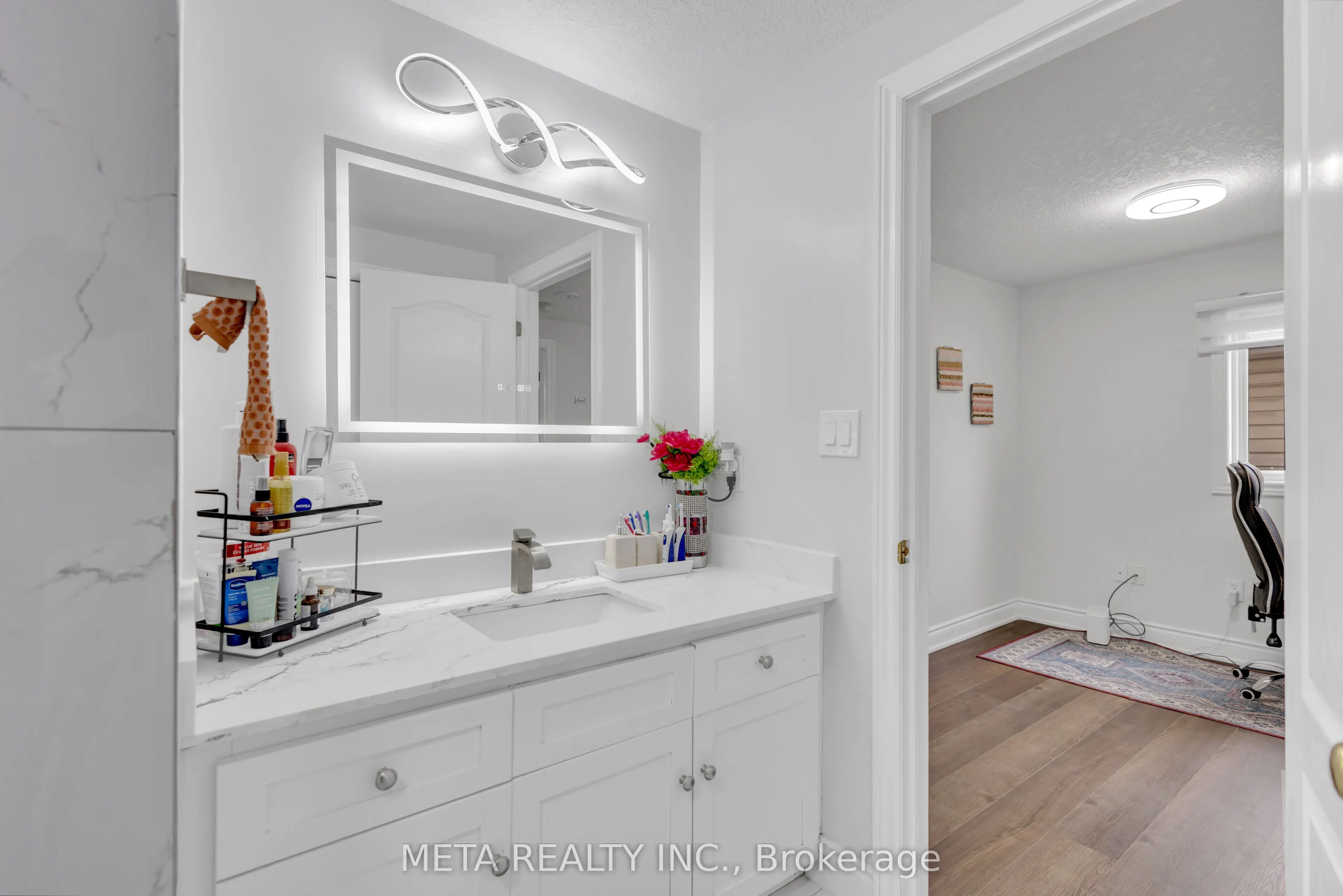 497 Langlaw Drive