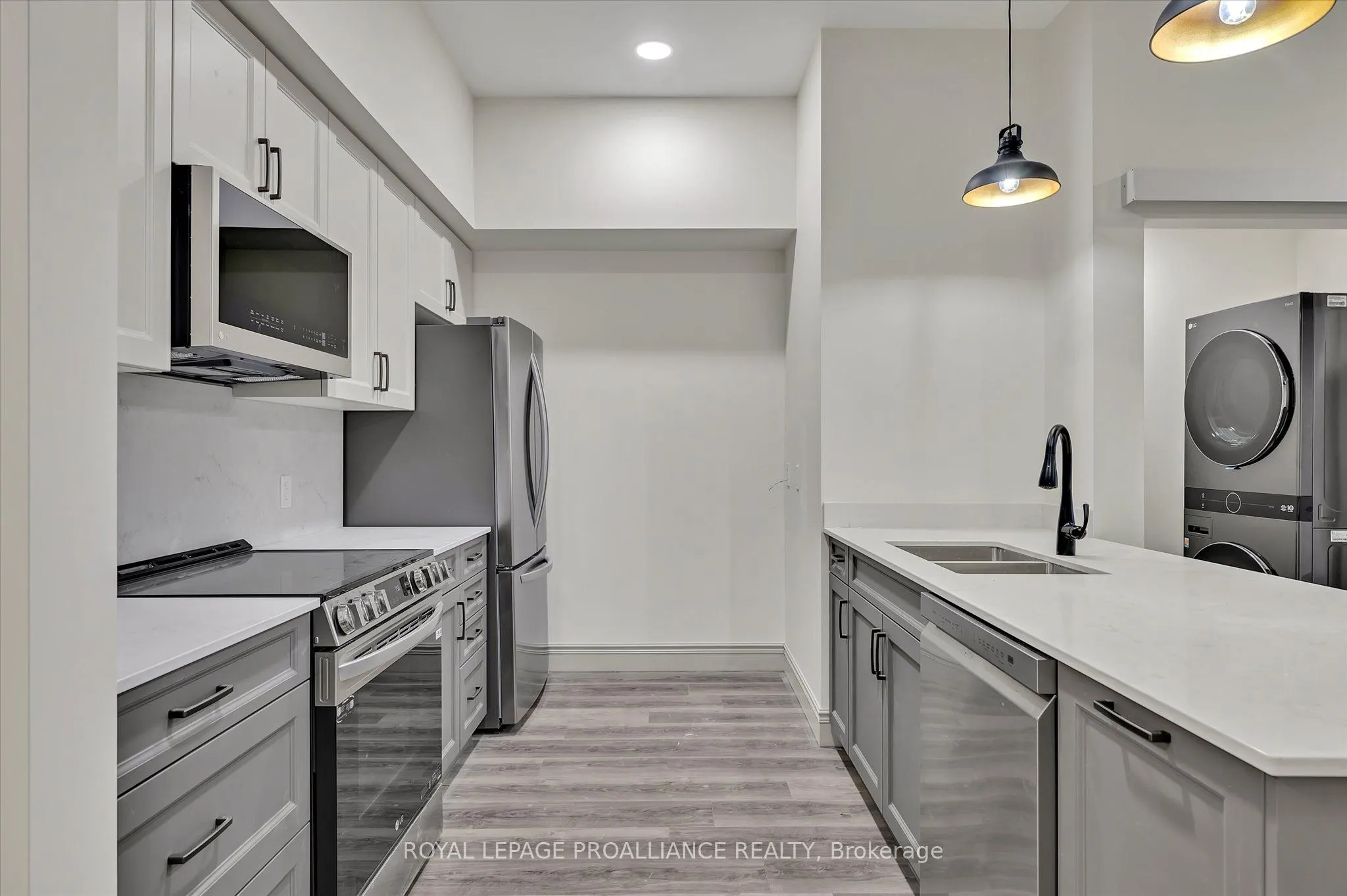 380 George Street #1A