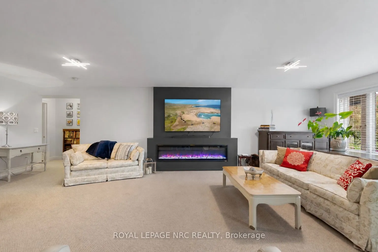 295 Creekside Drive