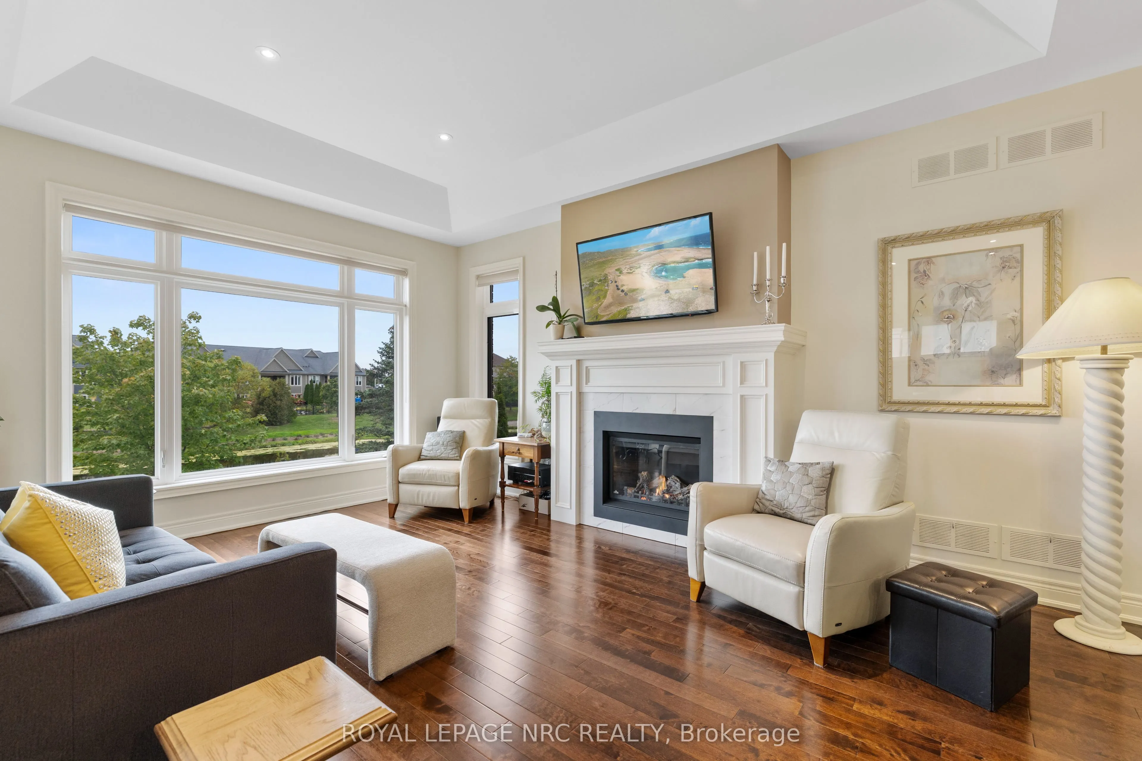 295 Creekside Drive