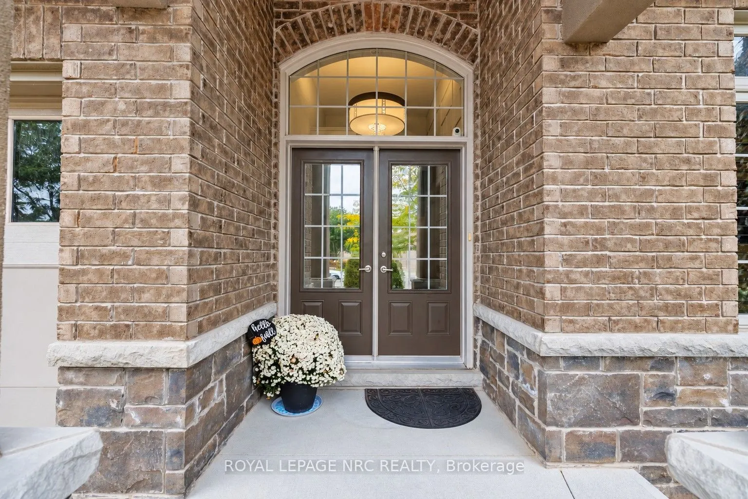 295 Creekside Drive