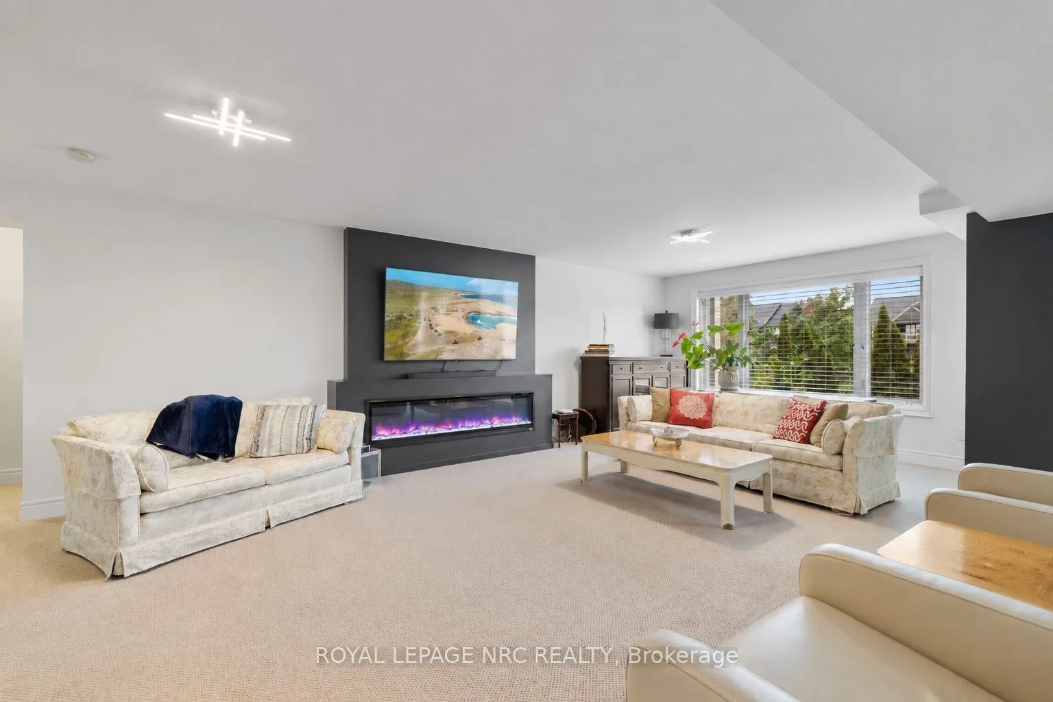 295 Creekside Drive