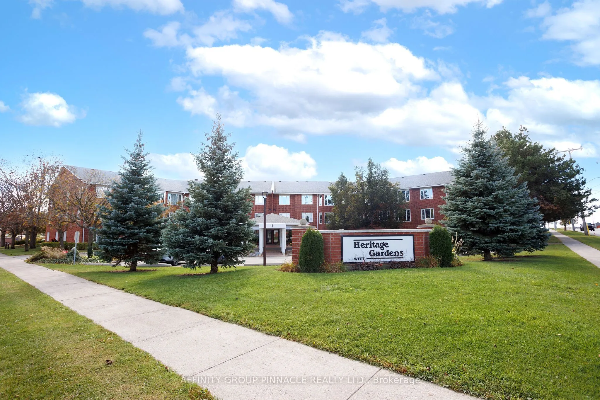 1 Heritage Way #206
