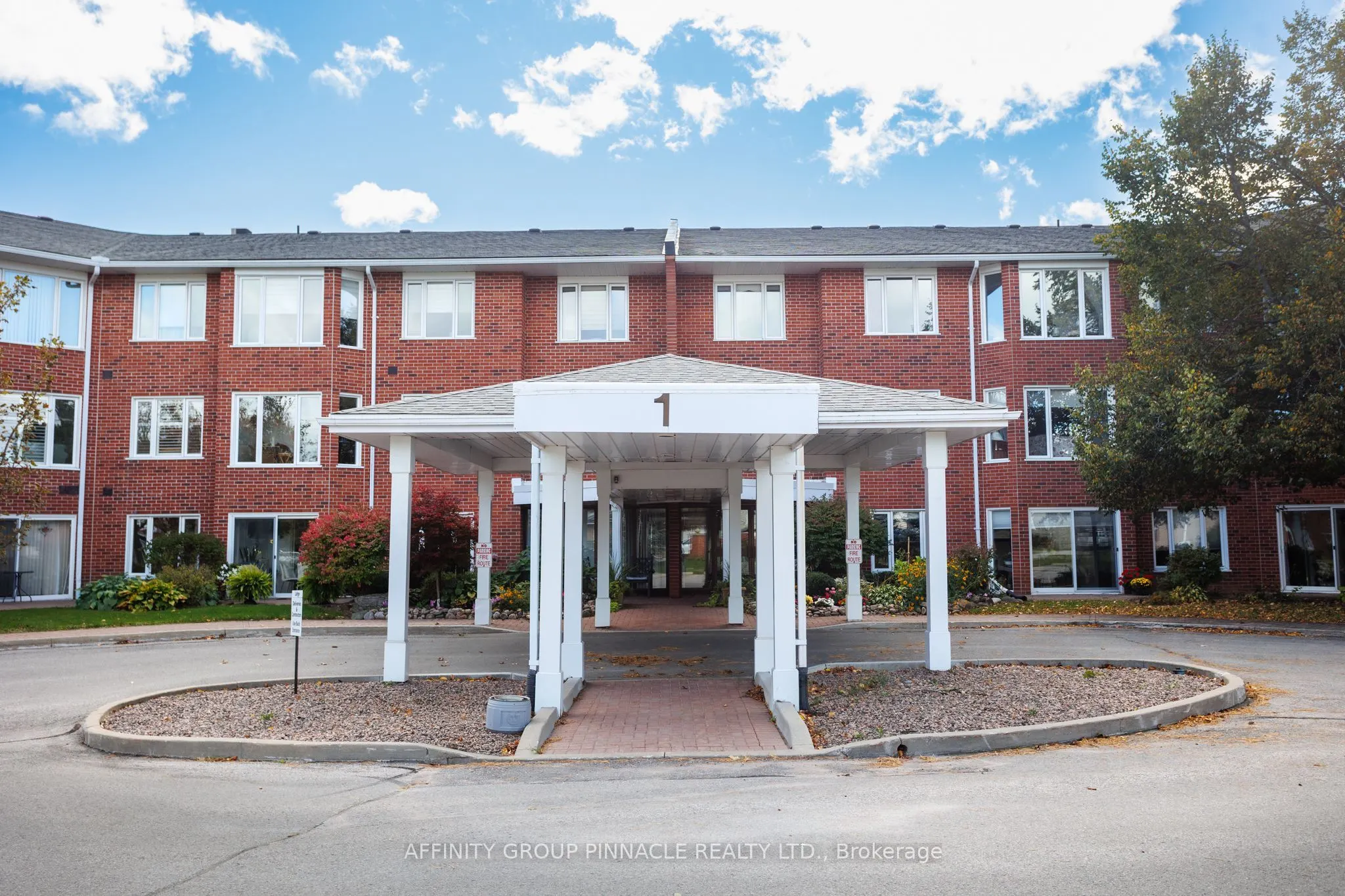 1 Heritage Way #206