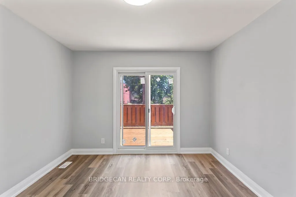 73 Adair Avenue S