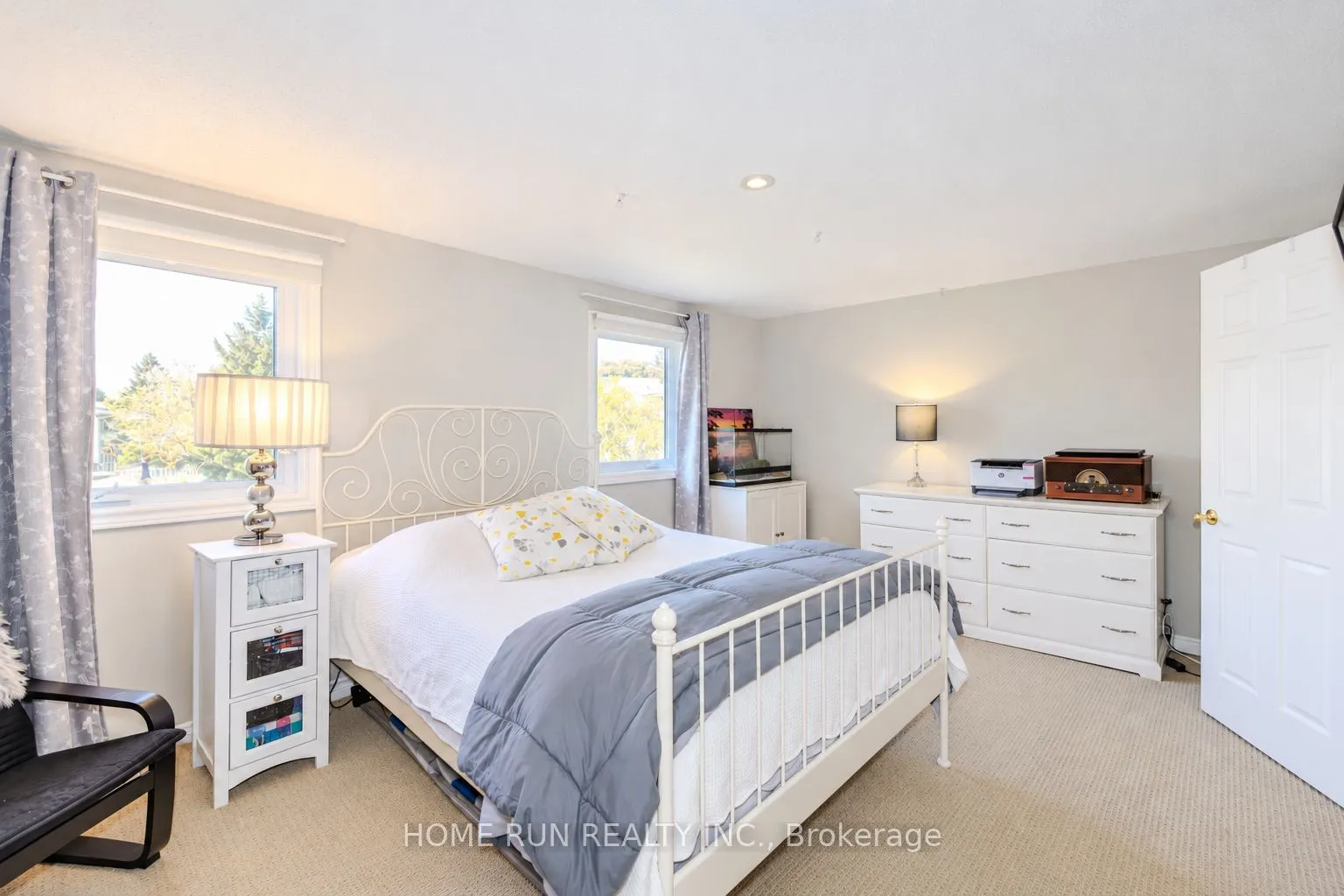 57 Fair Oaks Crescent